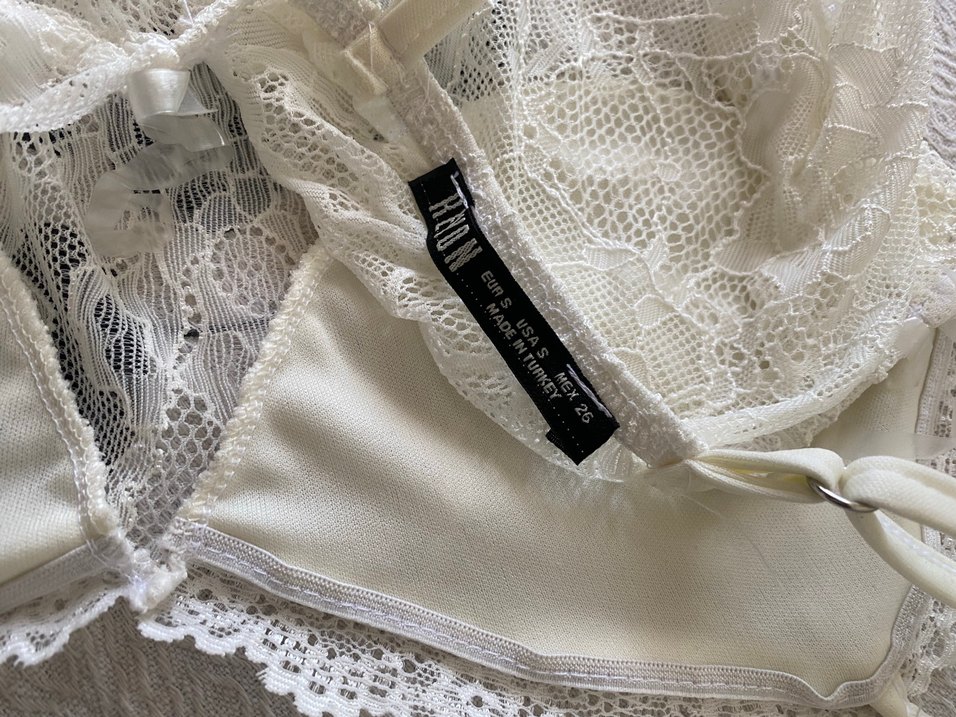 Dantel Detaylı Beyaz Strappy Büstiyer - Görsel 5