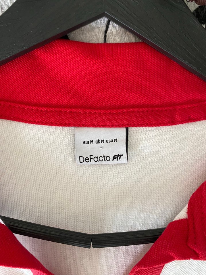 Defacto Kırmızı Yakalı Beyaz Kadın Tişört - Görsel 3