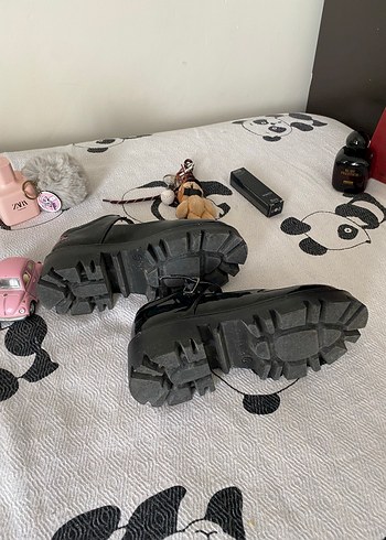 Siyah Rugan Platform Topuklu Gotik Ayakkabı - Görsel 8