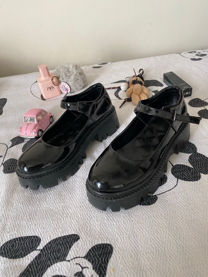 Siyah Rugan Platform Topuklu Gotik Ayakkabı - Görsel 5