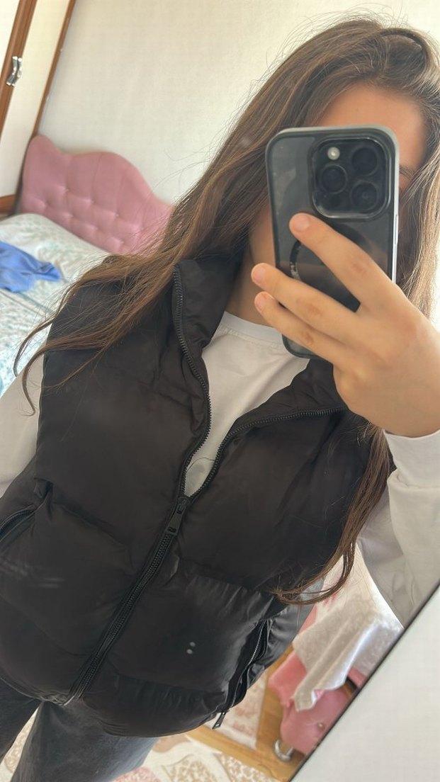 Siyah Dik Yaka Fermuarlı Şişme Yelek - Görsel 5