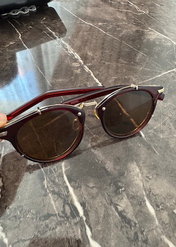 Dior Dior Kahverengi Tokalı Kadın Gözlüğü Bazı deformeler vardır camd