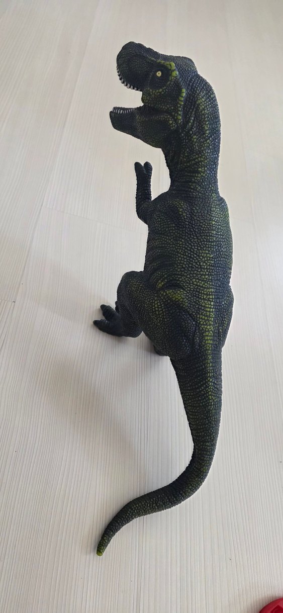 Koyu Siyah Dinozor Aksiyon Figürü - Görsel 2