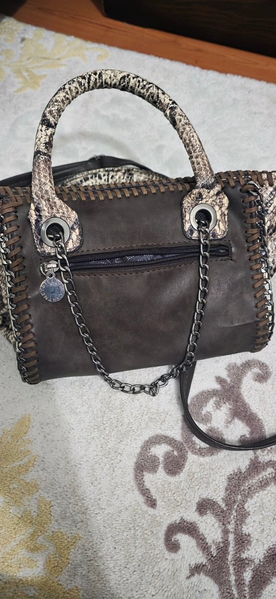 Yılan Derisi Desenli Zincir Detaylı Deri Çanta - Görsel 4
