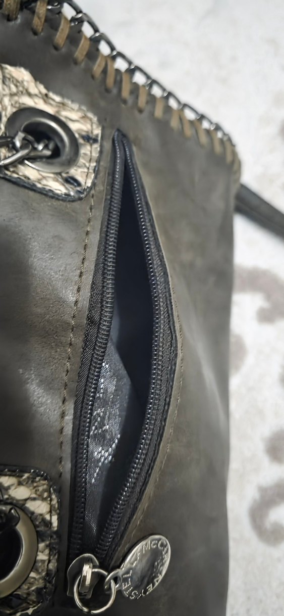 Yılan Derisi Desenli Zincir Detaylı Deri Çanta - Görsel 5