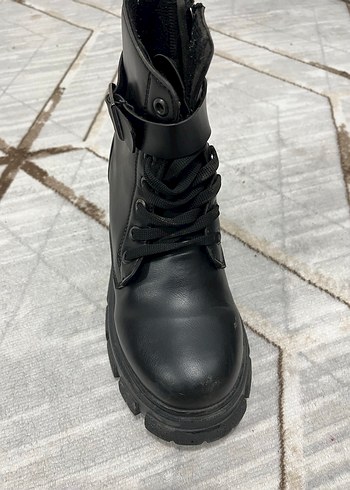 Siyah Deri Tokalı Platform Topuklu Bot - Görsel 4