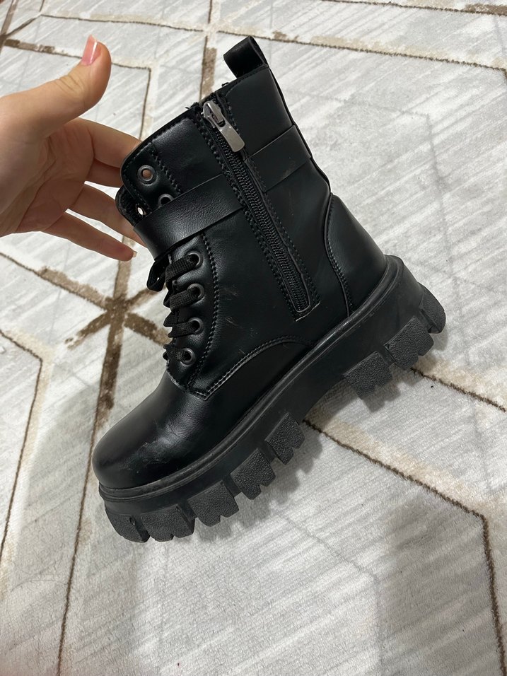 Siyah Deri Tokalı Platform Topuklu Bot - Görsel 2