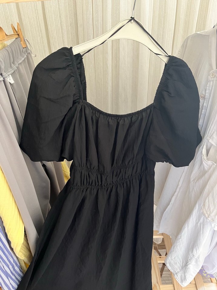 Siyah Bohem Midi Elbise Drapeli ve Geniş Kesim - Görsel 2