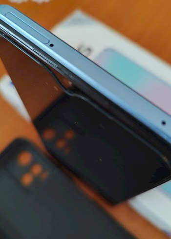 Çok temiz kutulu cep telefonu ViVO Y33s - Görsel 5