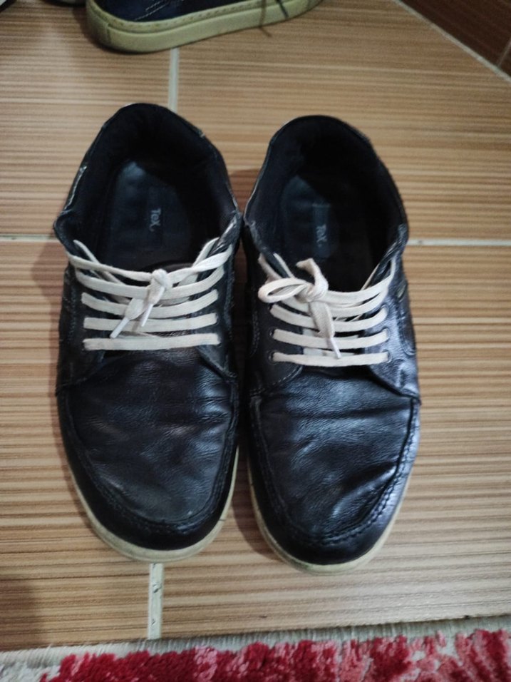 Erkek Siyah Minimalist Bağcıklar - Görsel 2