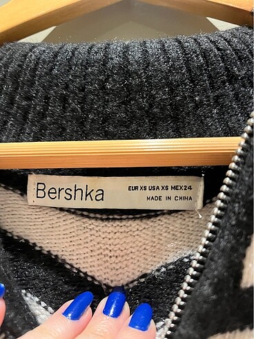 Bershka çizgili kazak - Görsel 2