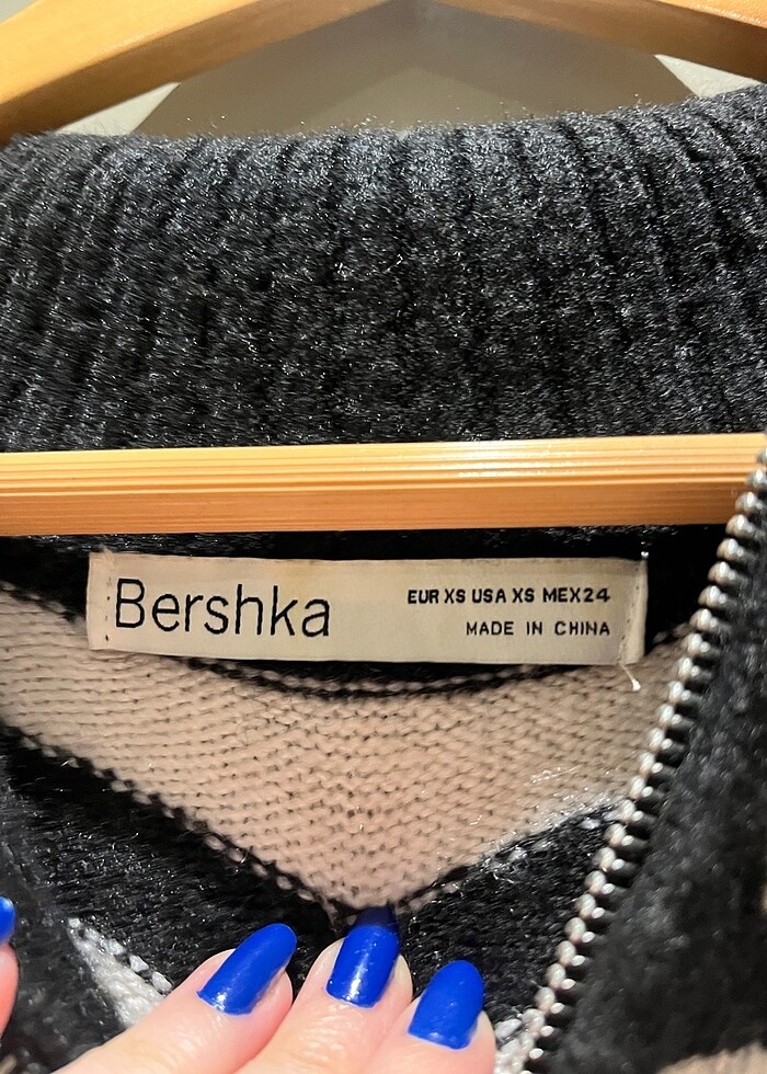 Bershka çizgili kazak - Görsel 2