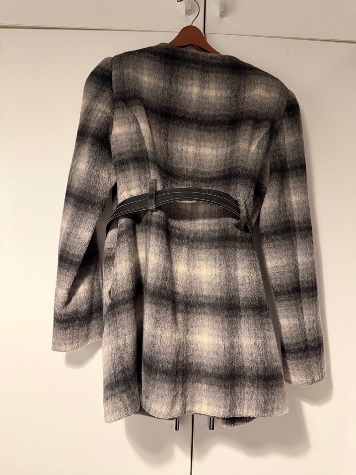 Kemerli Gri Kareli Midi Kadın Kaban - Görsel 2