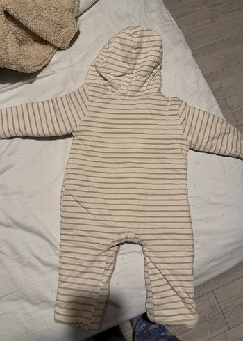Bebek Bej Kapüşonlu Tulum - Görsel 4