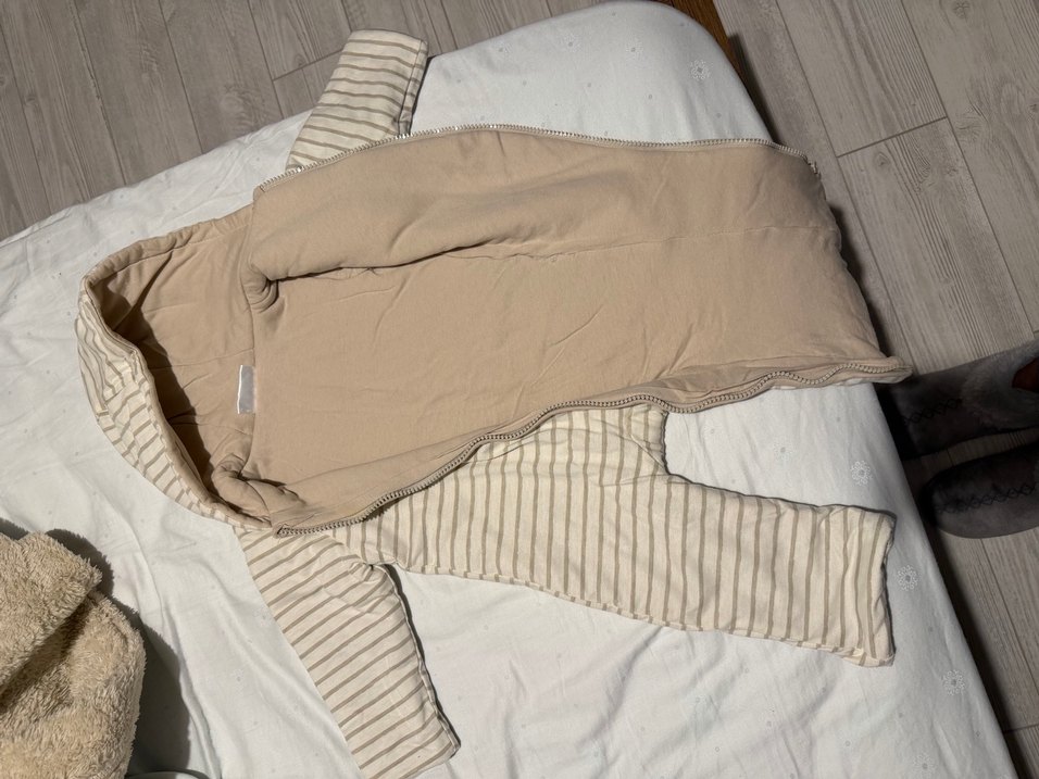 Bebek Bej Kapüşonlu Tulum - Görsel 2