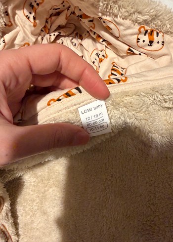 Kürklü Kapüşonlu Bebek Tulum - Görsel 4