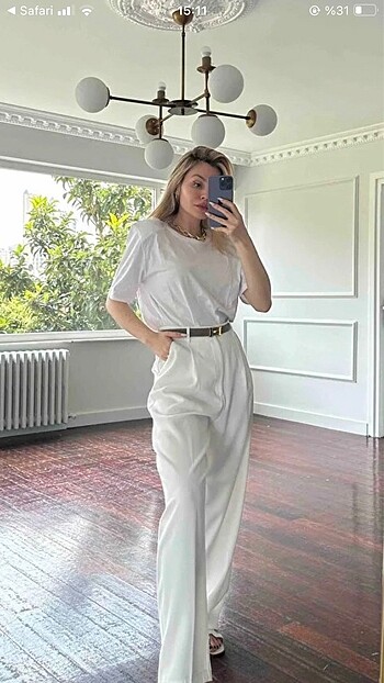 Beyaz kumaş pantolon
