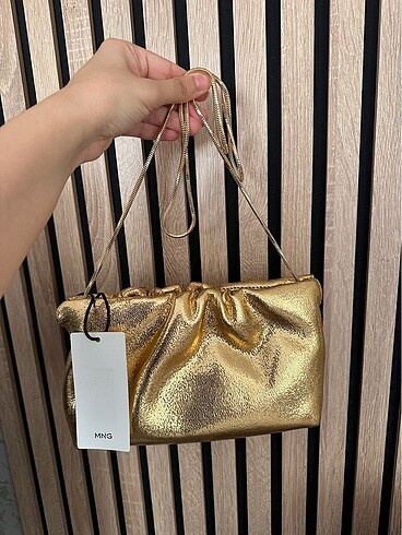 Mango gold zincirli çanta