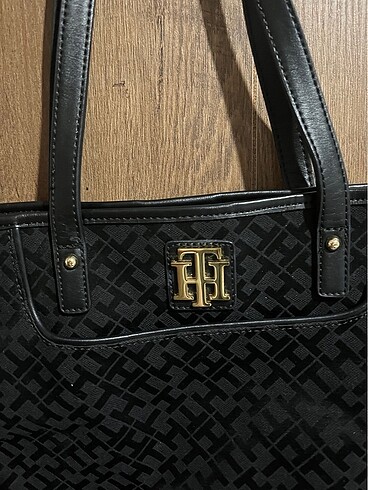 Beden Tommy hilfiger çanta