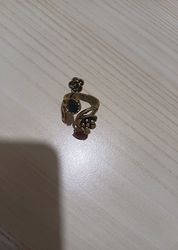 Altın Renkli Boncuklu Yılan Desenli Kadın Yüzük - Görsel 2