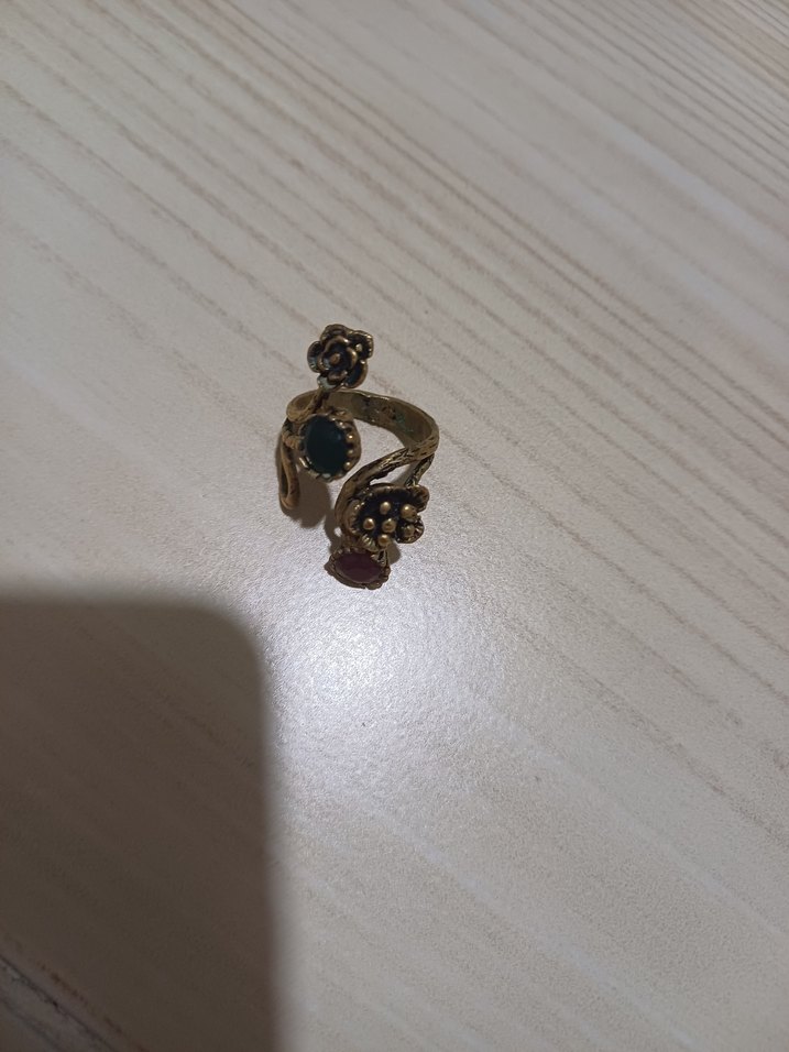 Altın Renkli Boncuklu Yılan Desenli Kadın Yüzük - Görsel 2