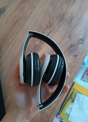 Bluetooth kulak üstü kulaklık 