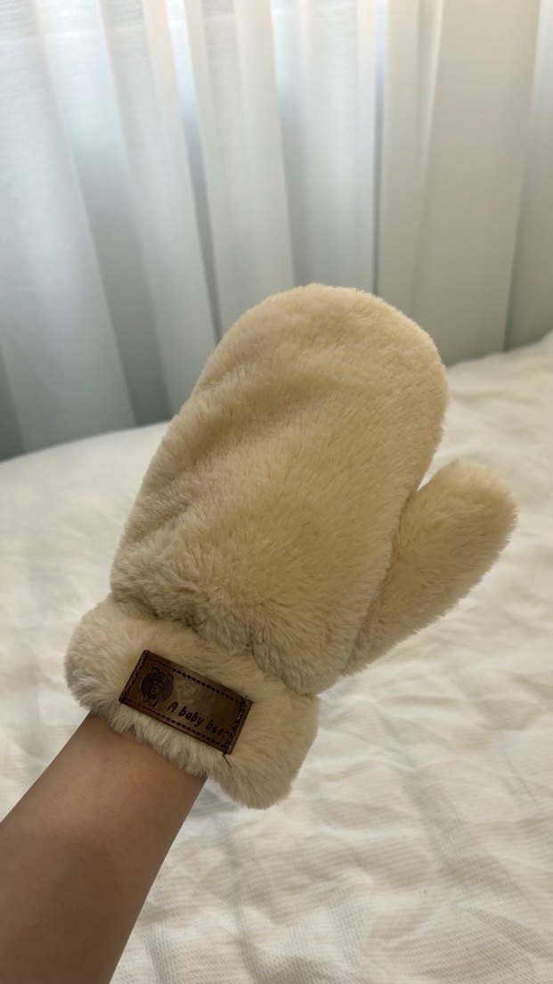Bej Peluş Eldiven - Görsel 4