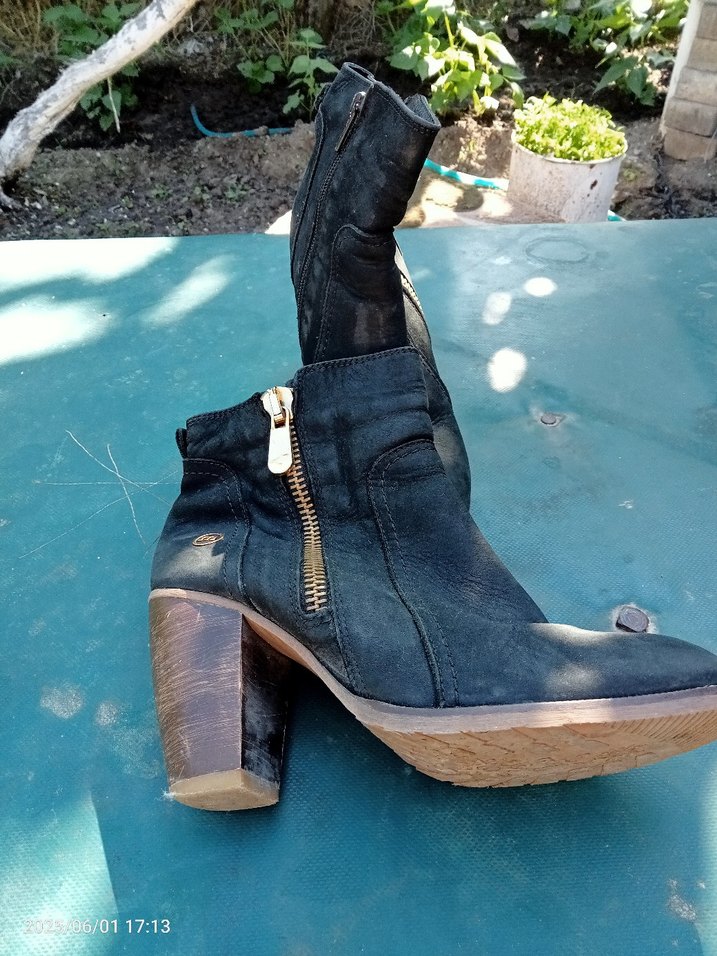 Süet Kadın Topuklu Bot - Kemer Detaylı, siyah - Görsel 2