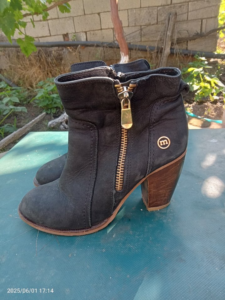 Süet Kadın Topuklu Bot - Kemer Detaylı, siyah - Görsel 3