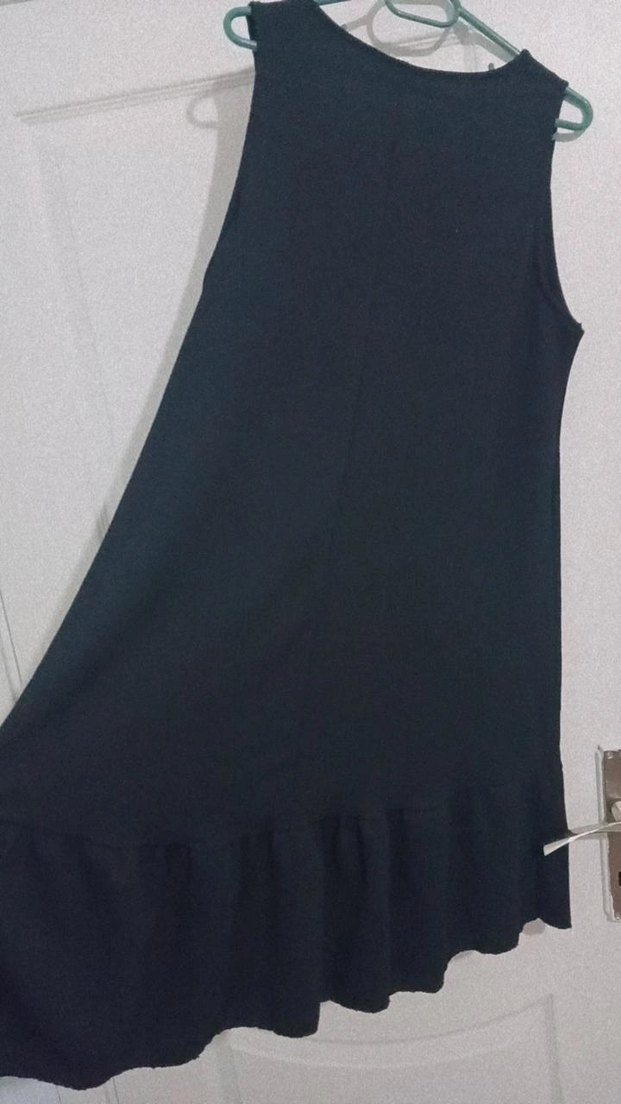 Siyah, Uzun, Kolsuz, Yüksek Yakalı Kadın Elbisesi - Görsel 4