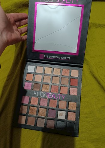Huda Beauty 36lı Göz Farı Paleti - Görsel 3
