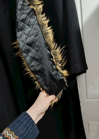 Kürklü Siyah Uzun Kadın Kaban - Görsel 6