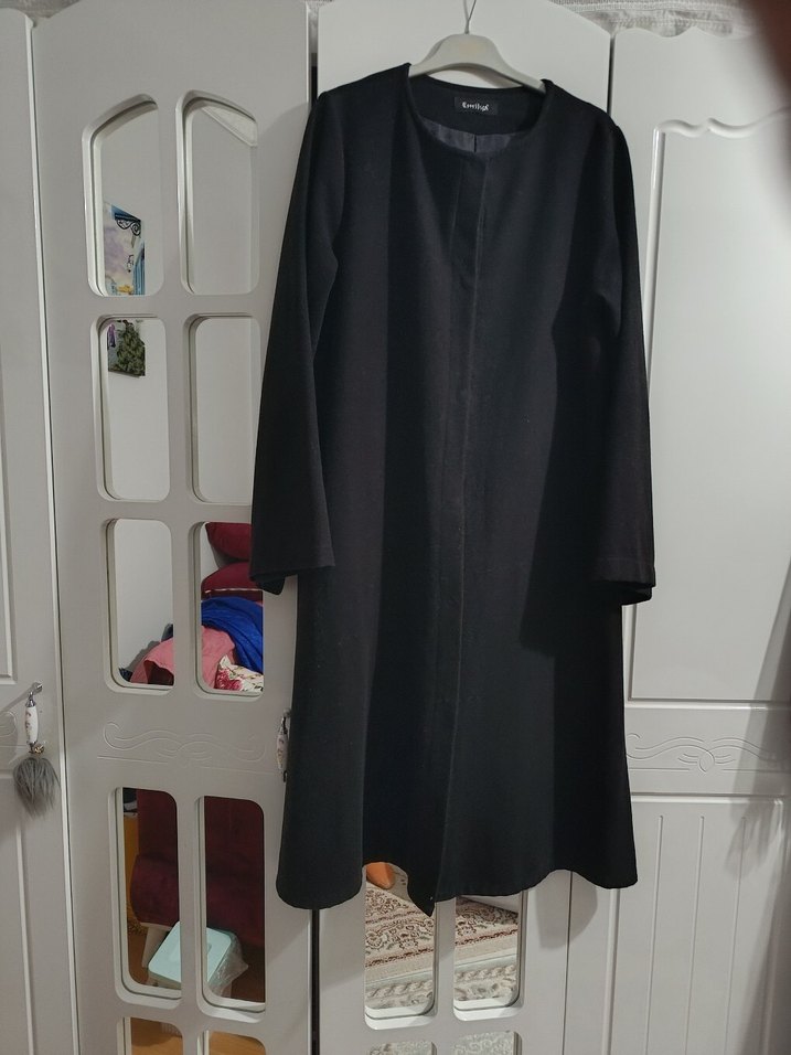 Kürklü Siyah Uzun Kadın Kaban - Görsel 2