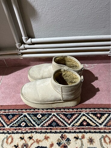 39 Beden ugg kısa bot