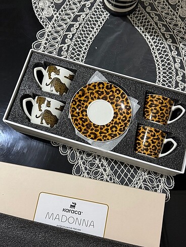 Karaca leopar fincan takımı
