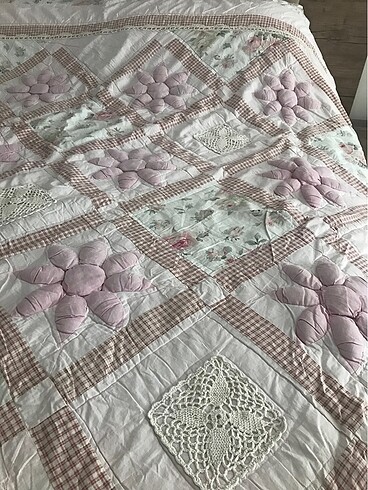 Beden Patchwork yatak örtüsü