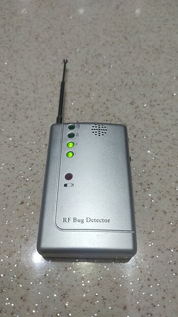 RF BUG DETECTOR MARKA GİZLİ KAMERA DİNLEME CİHAZI BÖCEK BULUCU D