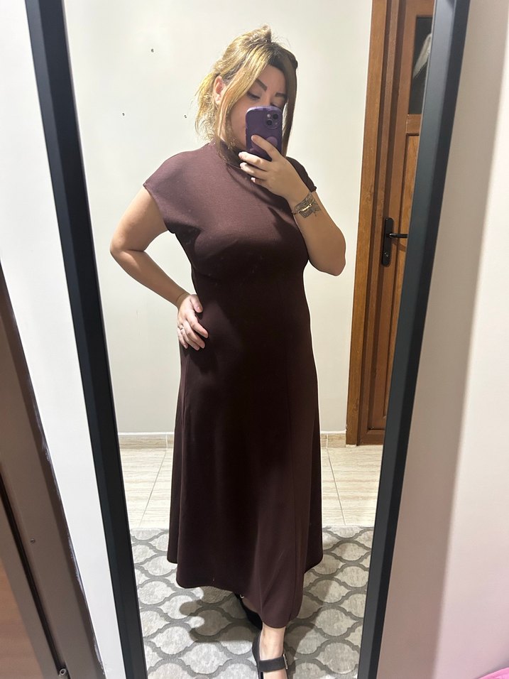 Kahverengi Midi Yüksek Yakalı Kadın Elbise - Görsel 2