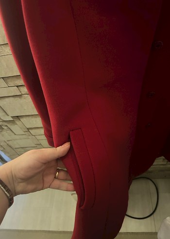 Kırmızı Kadın Kaban Broş Detaylı - Görsel 9