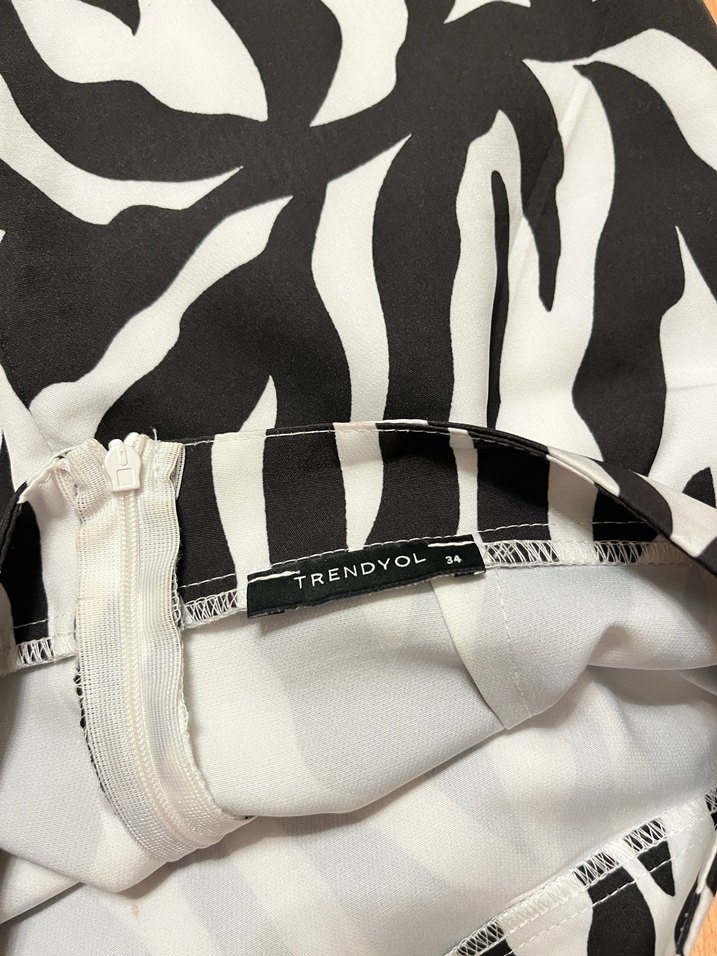 Zebra Desenli Mini Etek - Görsel 3