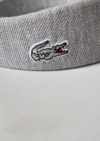 Gri Lacoste kadın taç toka