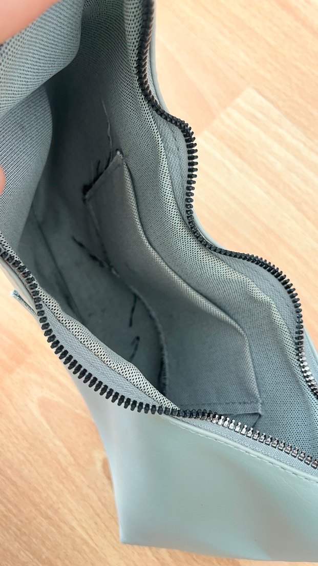 Gri Deri Fermuarlı Kadın Çanta - Görsel 3