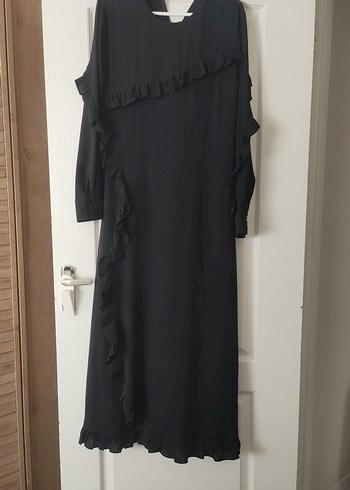 Uzun Kollu Siyah Volanlı Gotik Elbise