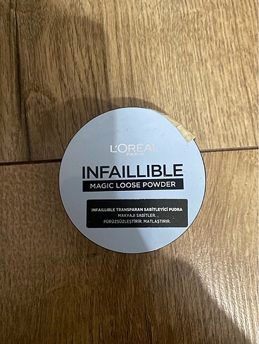 L?Oréal Paris transparan sabitleyici pudra