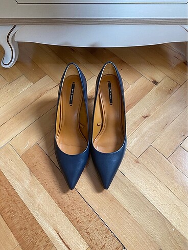 Zara Hakiki Deri Stiletto