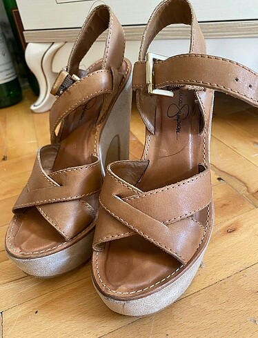 Jessica Simpson Hakiki Deri Taba Sandalet