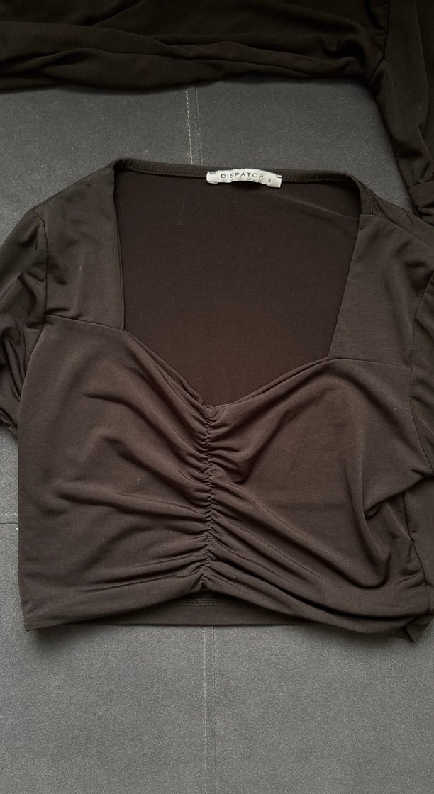 V Yaka Siyah Kadın Bluz, Kısa Kollu, Fitted Kesim - Görsel 3