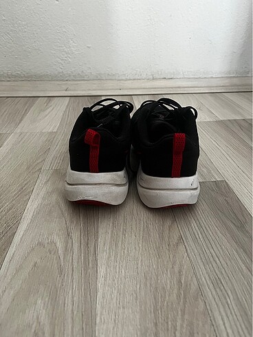 41 Beden siyah Renk ORJİNAL NIKE DOWNSHIFTER 13