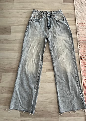 Kesik Paça Wide Leg Jean