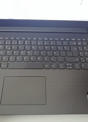 Lenova laptop az kullanilmiş